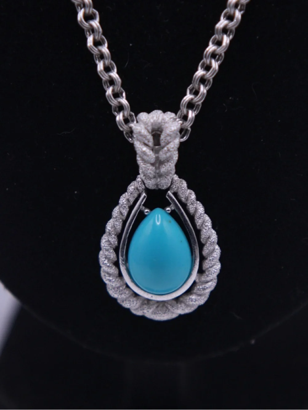 Vintage Avon Silver-Tone Teardrop Turquoise tone Pendant double Necklace 18” 23”